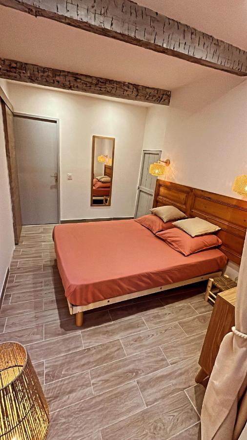 Appartement T2 Centre Village Cucuron Kültér fotó